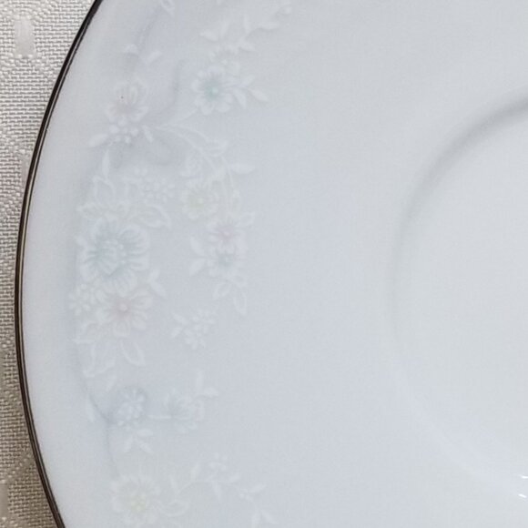 Noritake Ireland Anticipation China 4 Piece Setting - Picture 8 of 11
